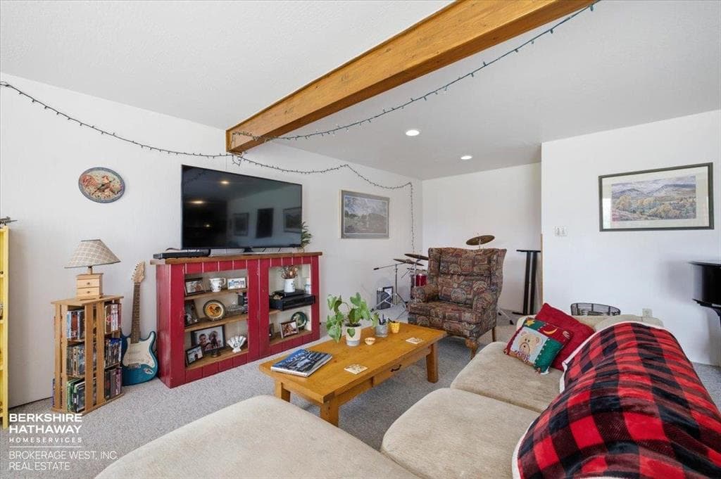 15 Manning Rd — photo 24 of 25