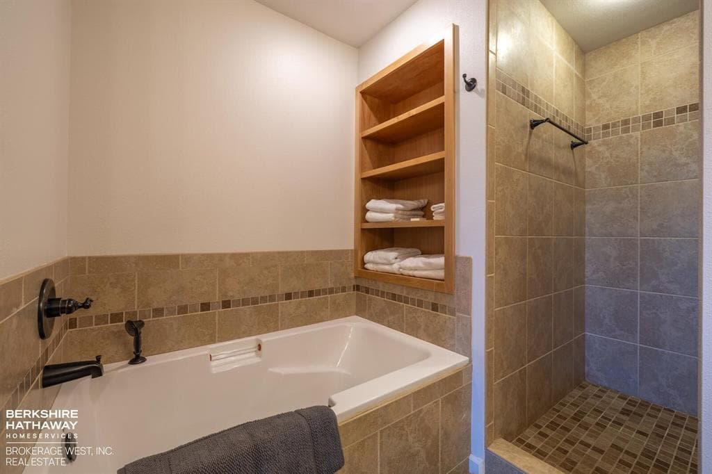 914 Skyline Dr — photo 25 of 25