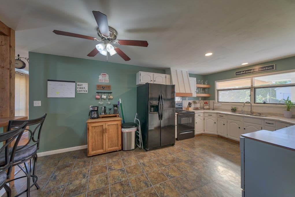 2108 Shoshoni Trail N — photo 10 of 25