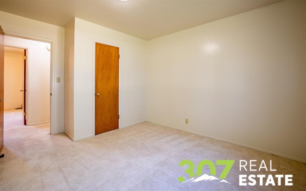 2704 Cowgill Rd — photo 13 of 25