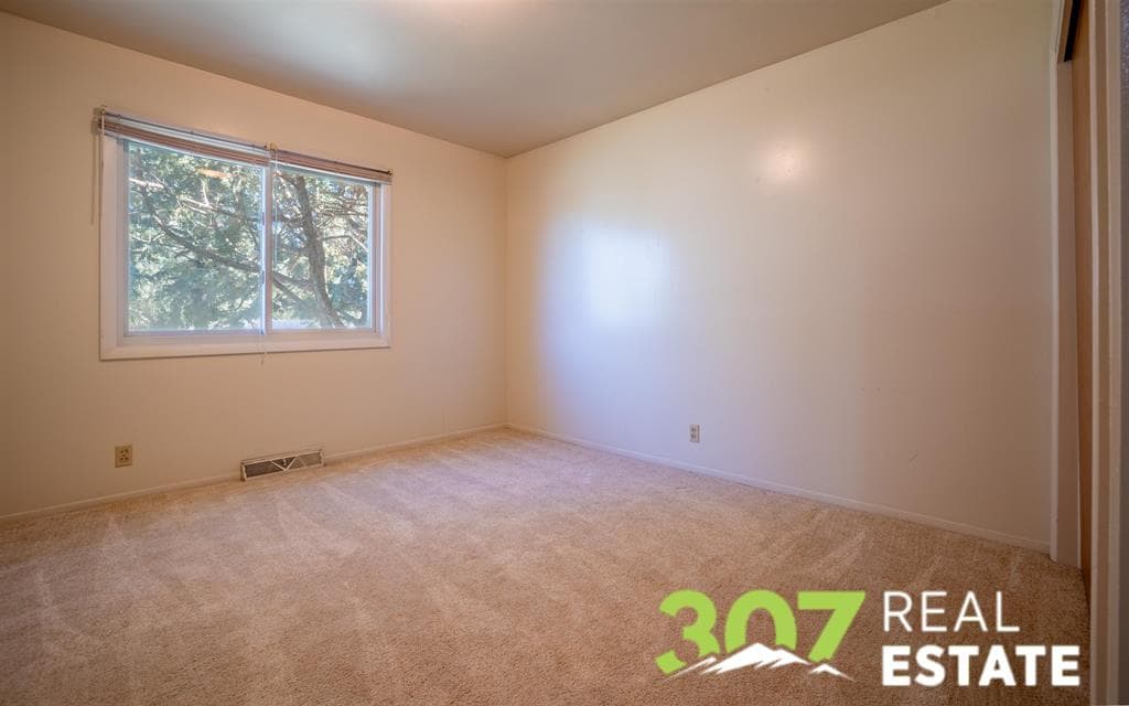 2704 Cowgill Rd — photo 18 of 25