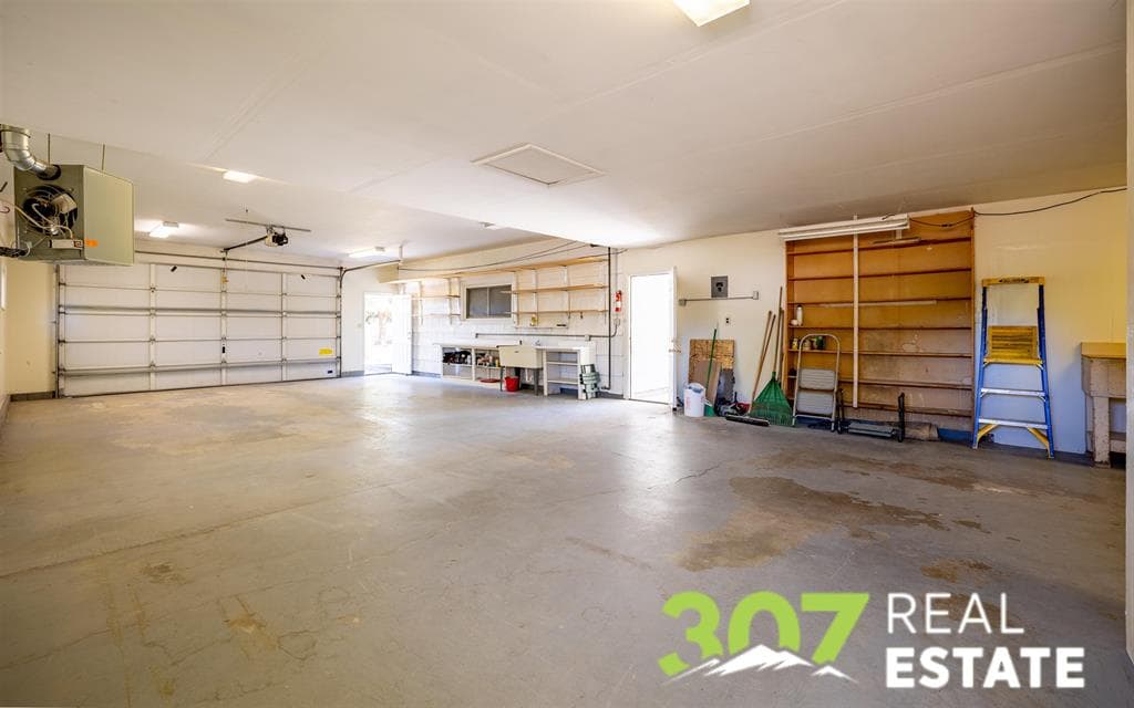 2704 Cowgill Rd — photo 21 of 25