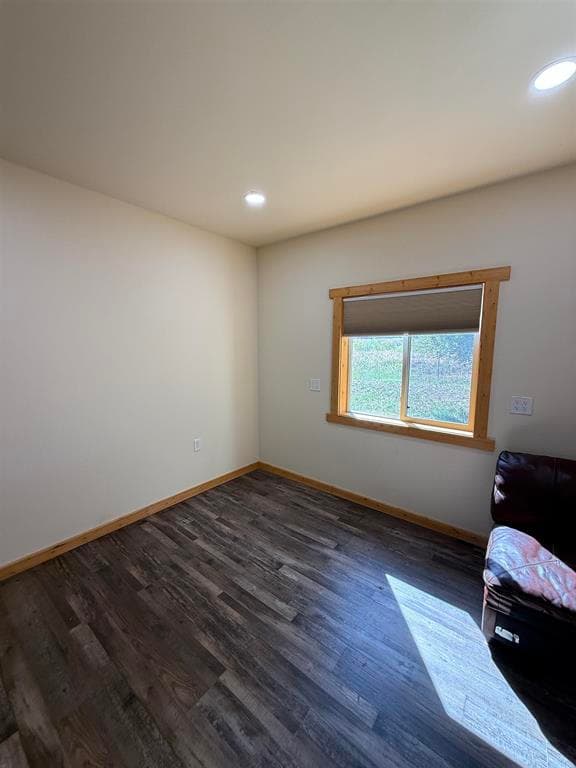 28 Moonlite Dr — photo 9 of 10