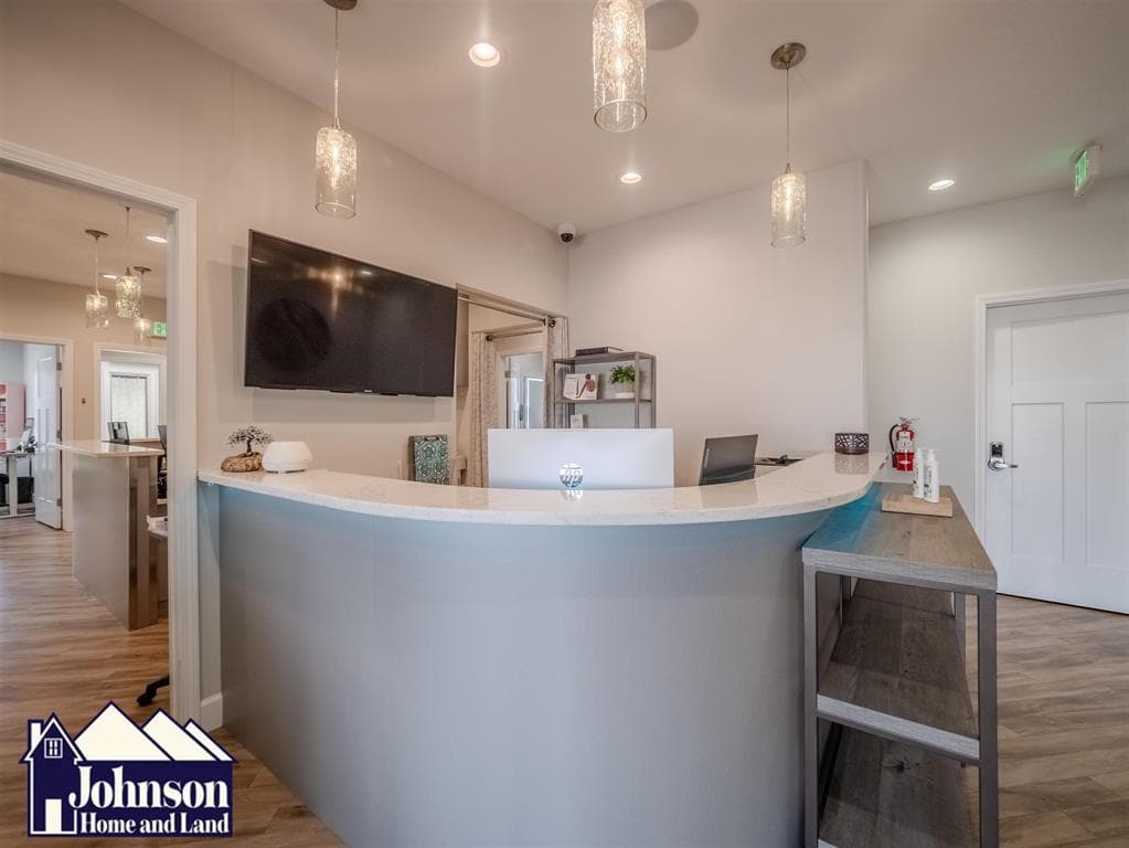 246 N Absaroka St — photo 14 of 25