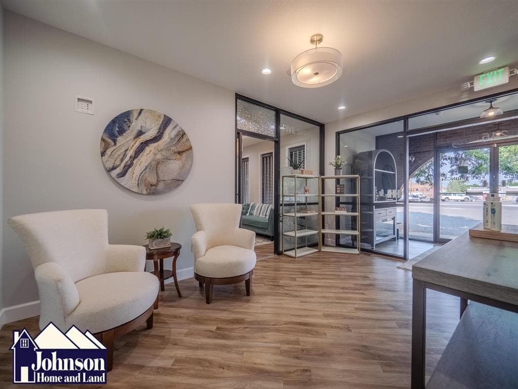 246 N Absaroka St — photo 16 of 25