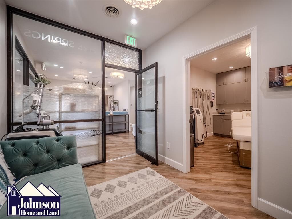 246 N Absaroka St — photo 17 of 25