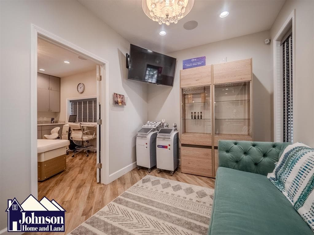 246 N Absaroka St — photo 18 of 25
