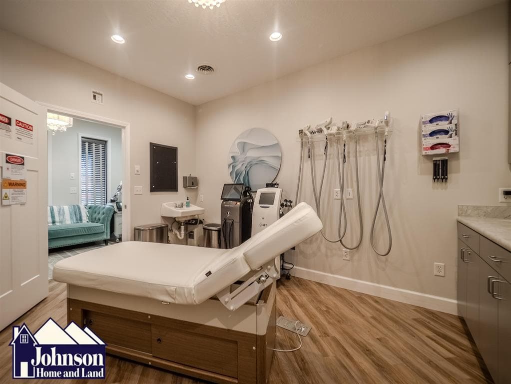 246 N Absaroka St — photo 23 of 25