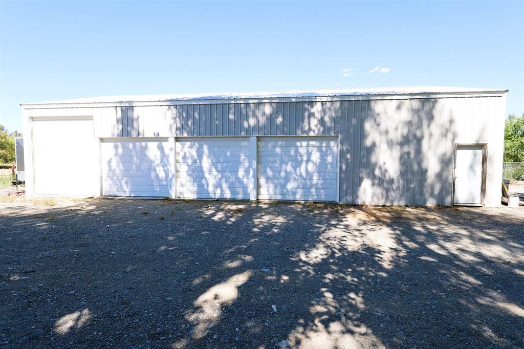 589 Maddox Ln — photo 17 of 25