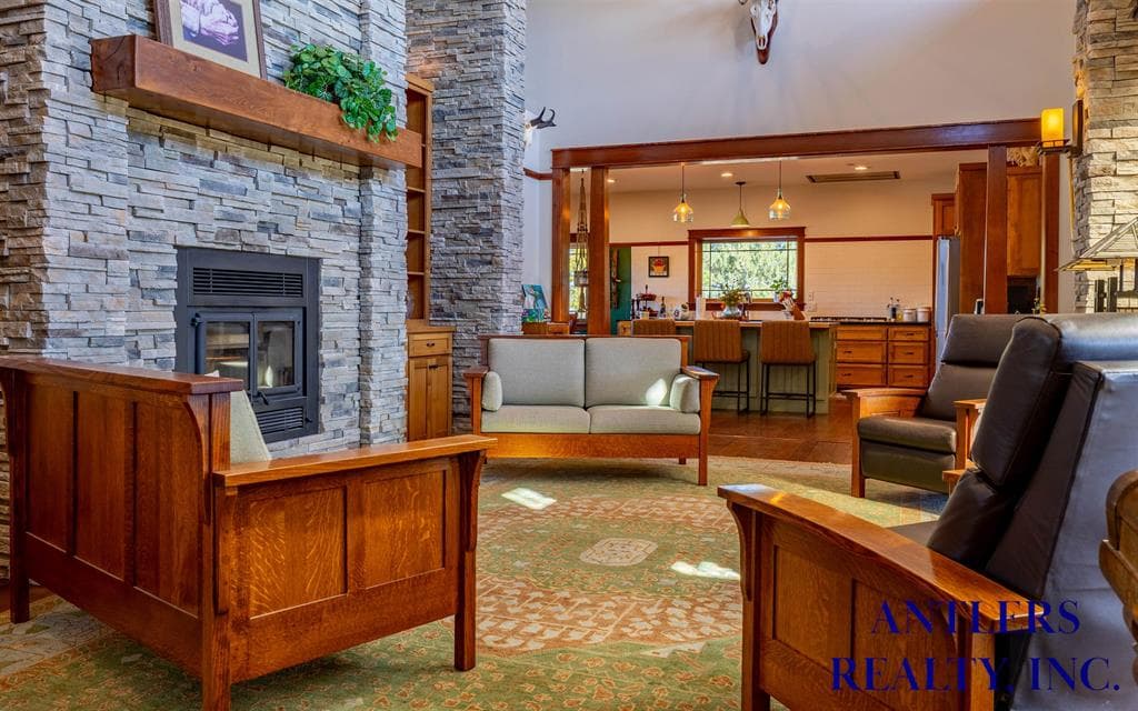 17 Thistle Rd — photo 4 of 25