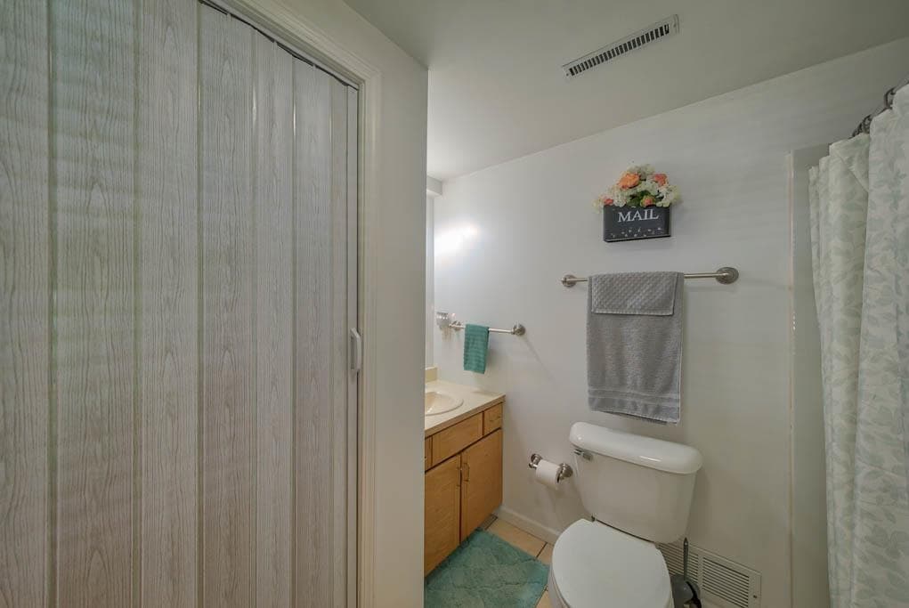 817 West Wyoming Ave — photo 16 of 25