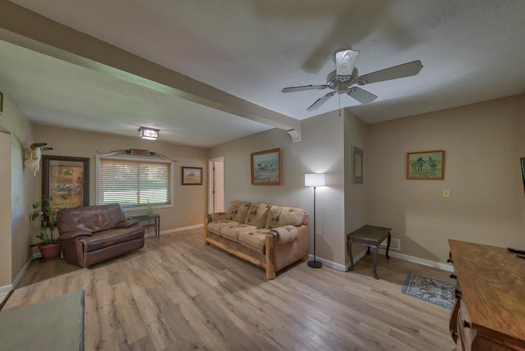817 West Wyoming Ave — photo 5 of 25