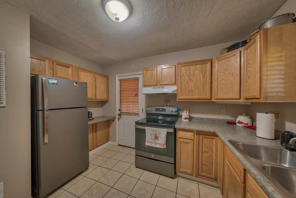 817 West Wyoming Ave — photo 8 of 25