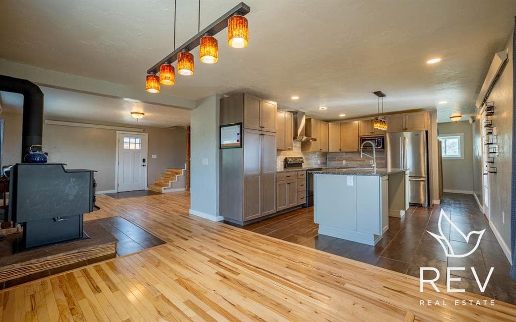 6 Arabian Ln — photo 3 of 25