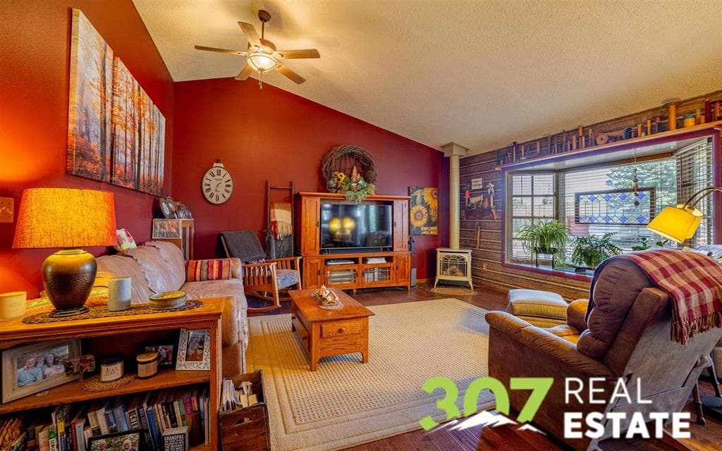 2229 Greever St — photo 3 of 25