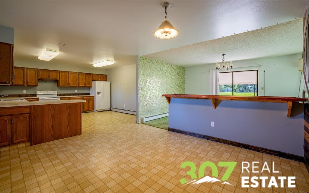 20 Casper Dr — photo 2 of 25