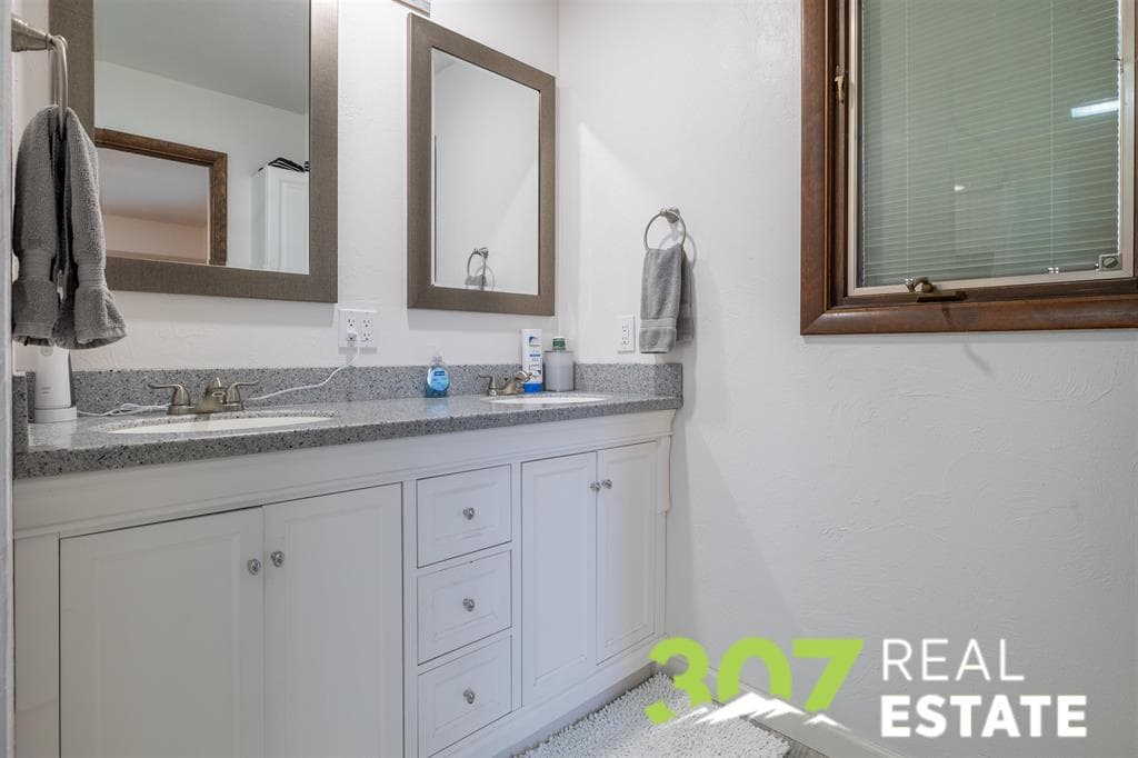 481 Sunlight Dr — photo 18 of 25