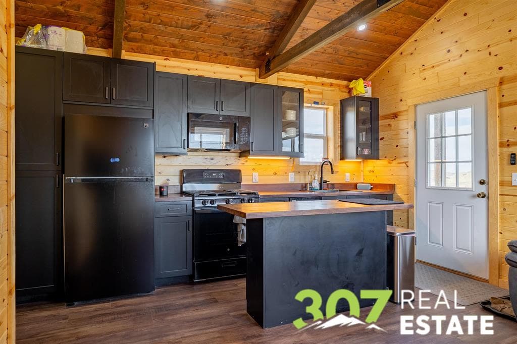 30 Skull Creek Dr — photo 8 of 25