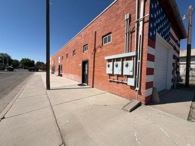 1123 Big Horn Ave — photo 2 of 19