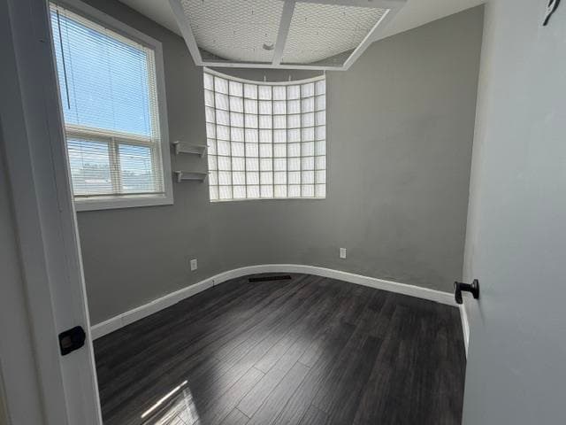 1123 Big Horn Ave — photo 16 of 19