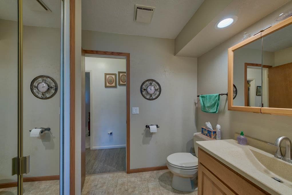 1806 Circle Rd — photo 15 of 25