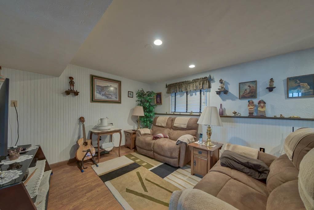 1806 Circle Rd — photo 21 of 25