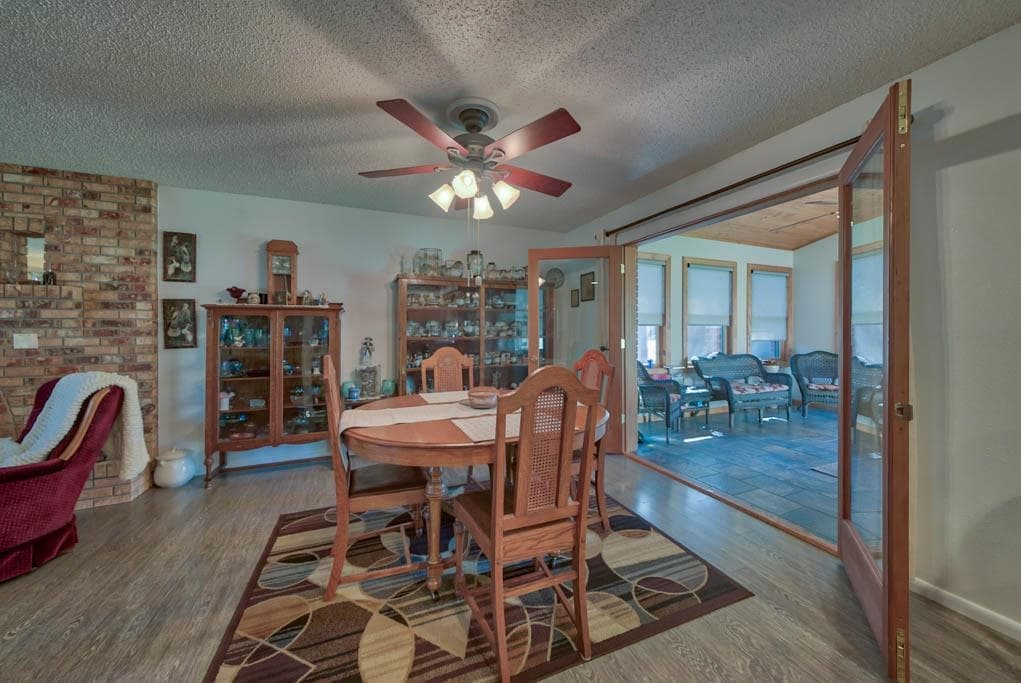 1806 Circle Rd — photo 8 of 25