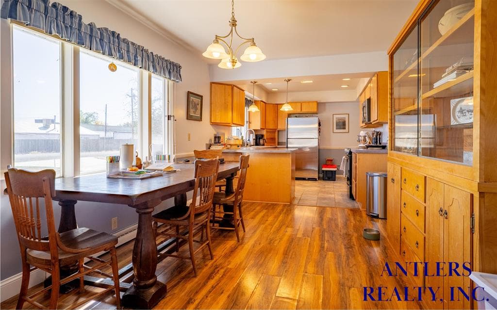 405 Warren Rd — photo 19 of 25