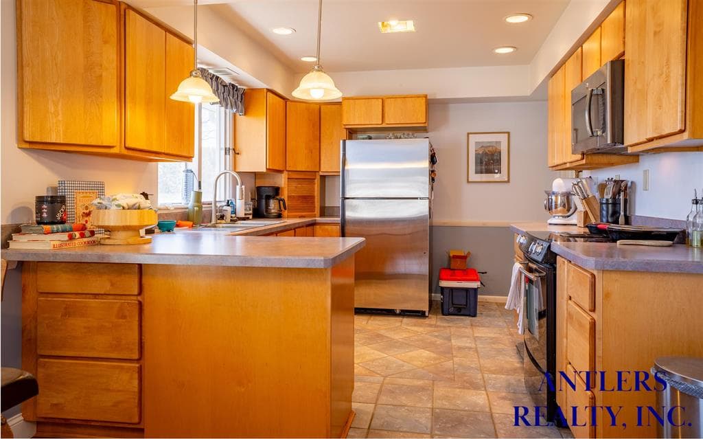 405 Warren Rd — photo 20 of 25