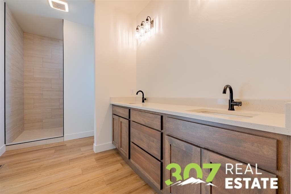 1010 Morning Glory Ln — photo 12 of 25