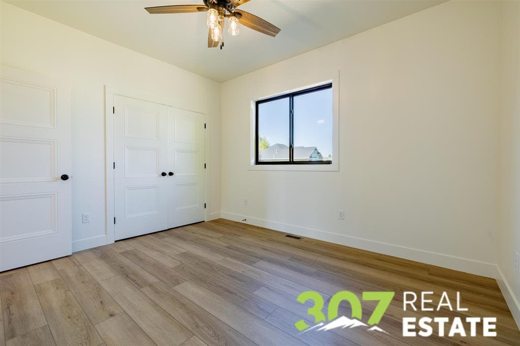 1010 Morning Glory Ln — photo 18 of 25