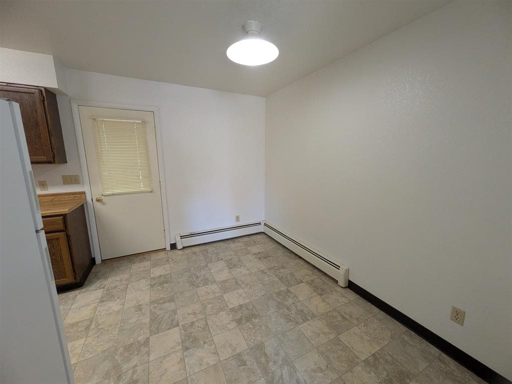 888 N Gilbert St — photo 4 of 10