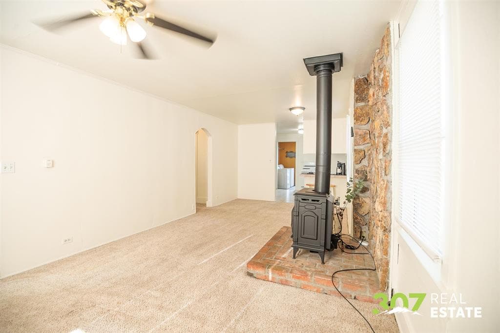 225 S Cheyenne St — photo 4 of 25