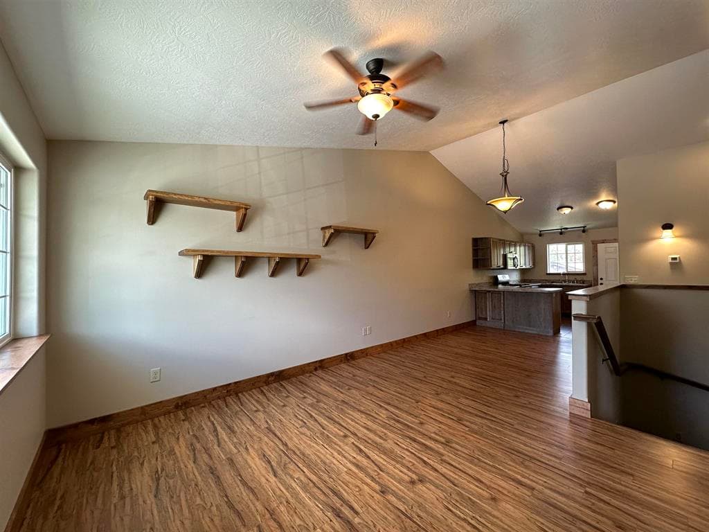 1632 Stella Ct — photo 4 of 25