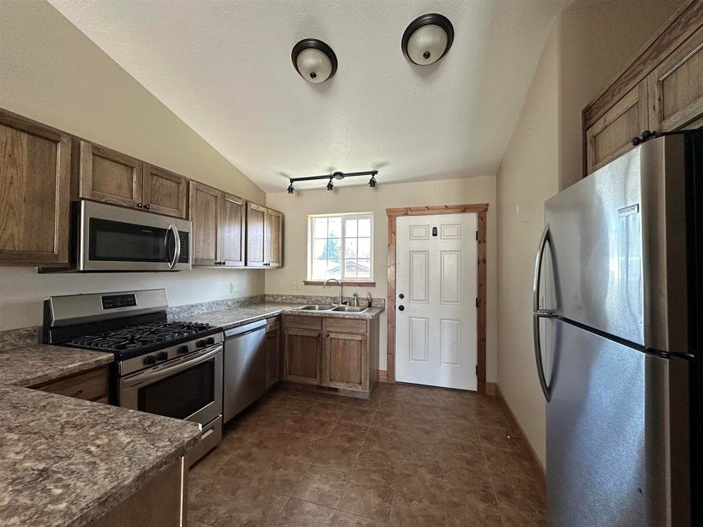 1632 Stella Ct — photo 6 of 25