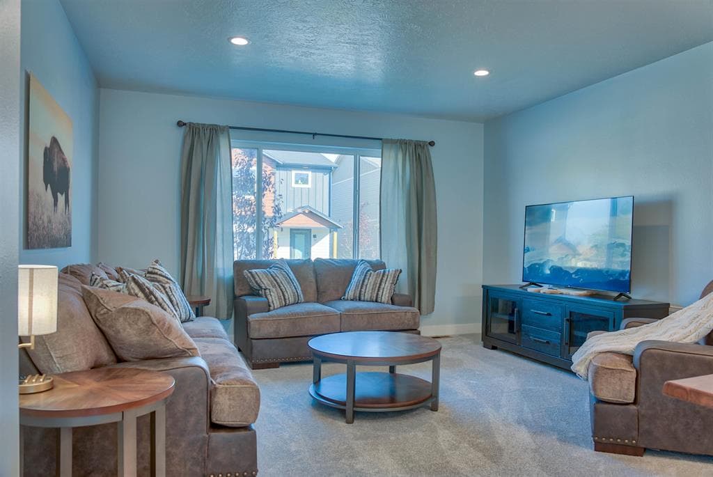 2824 Legacy Lane — photo 5 of 25