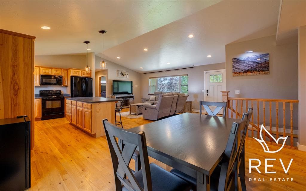 3007 Twin Creek Tr Ave — photo 11 of 25