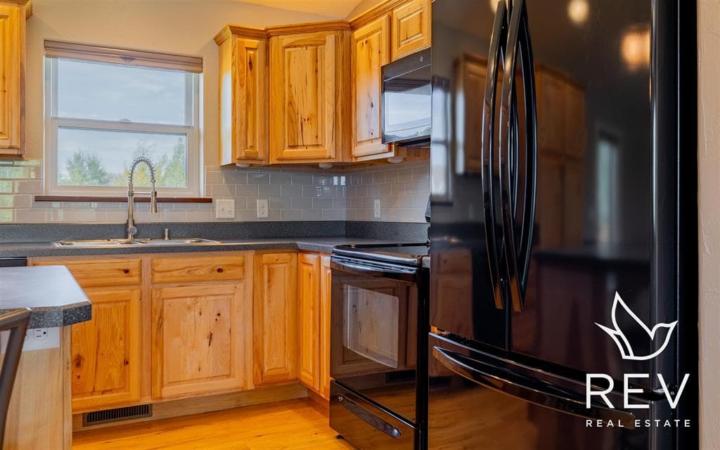 3007 Twin Creek Tr Ave — photo 9 of 25