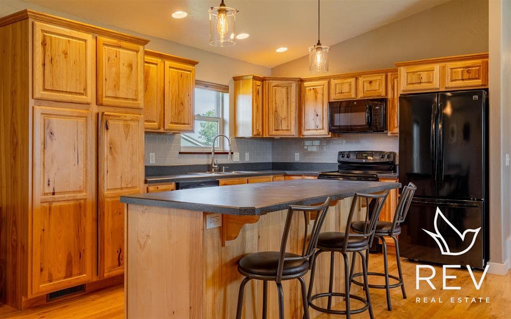 3007 Twin Creek Tr Ave — photo 10 of 25