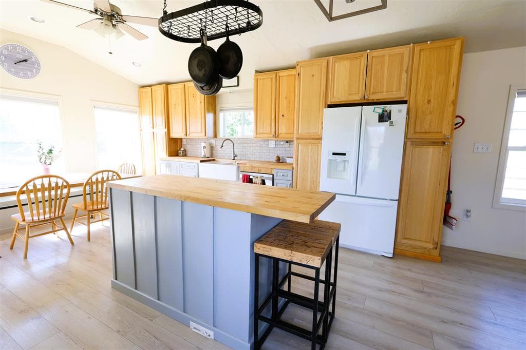 99 Sage Dr — photo 15 of 25