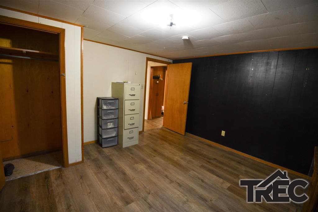 586 S Day St — photo 24 of 25