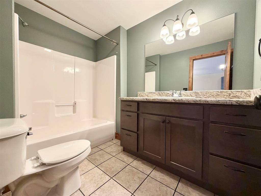 1608 Stella Ct — photo 13 of 25