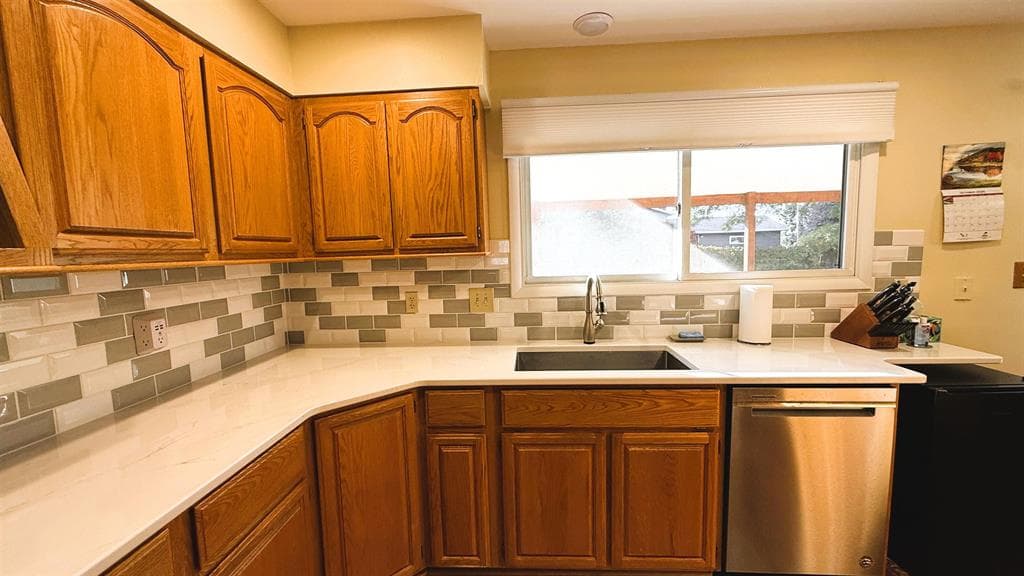 1700 Crest Way — photo 14 of 25
