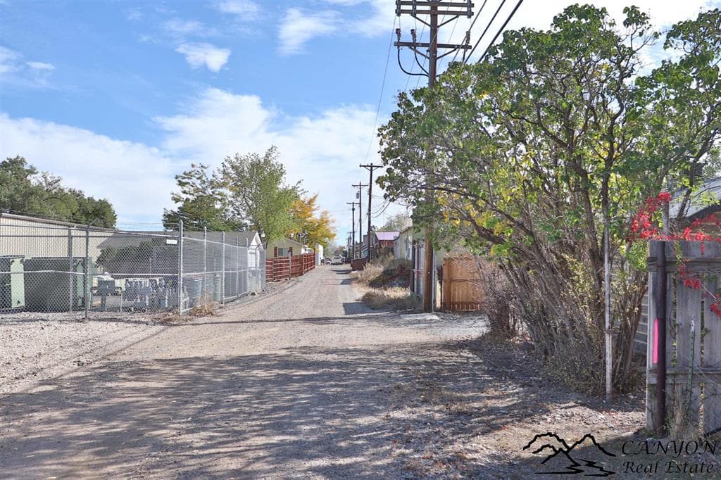 1307 Wyoming Ave — photo 14 of 17