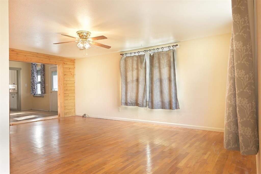 427 N Bernard St — photo 14 of 25