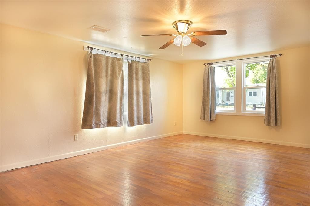 427 N Bernard St — photo 16 of 25