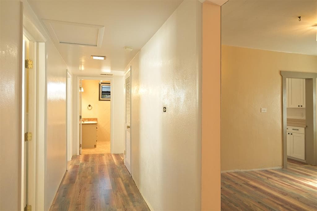 427 N Bernard St — photo 9 of 25