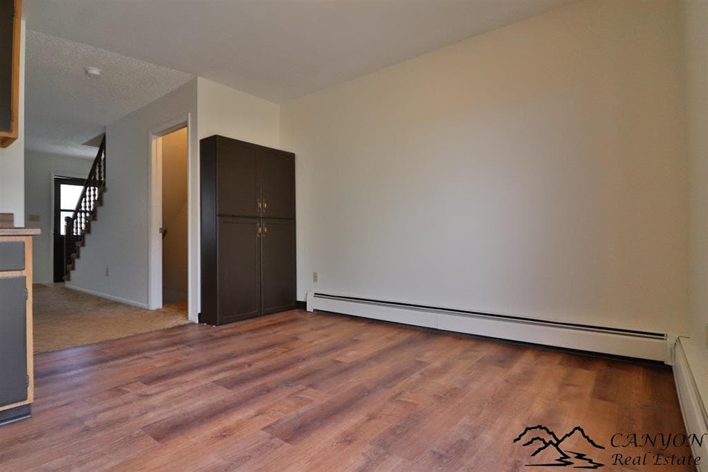 2954 Sheridan Ave — photo 12 of 25