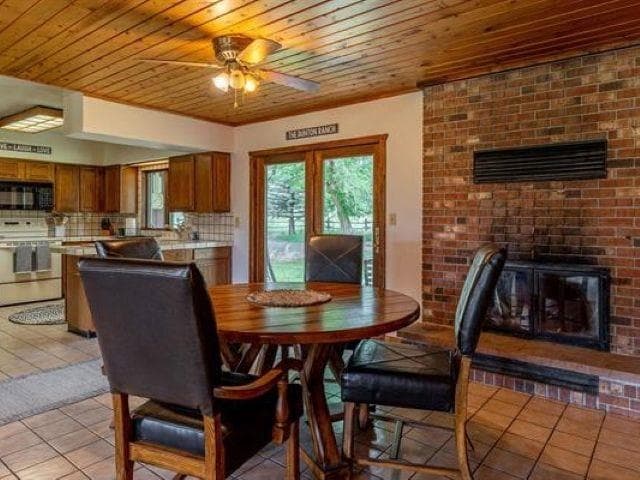 25 Four Bear Ln — photo 7 of 12
