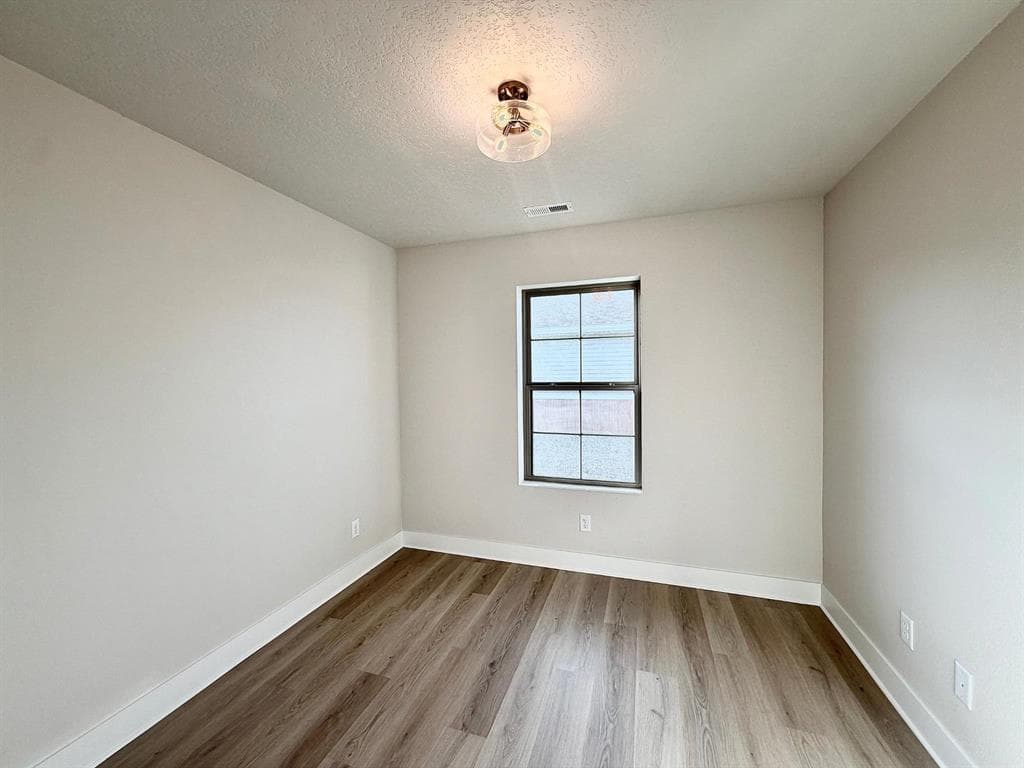 293 Cypress Dr — photo 13 of 25